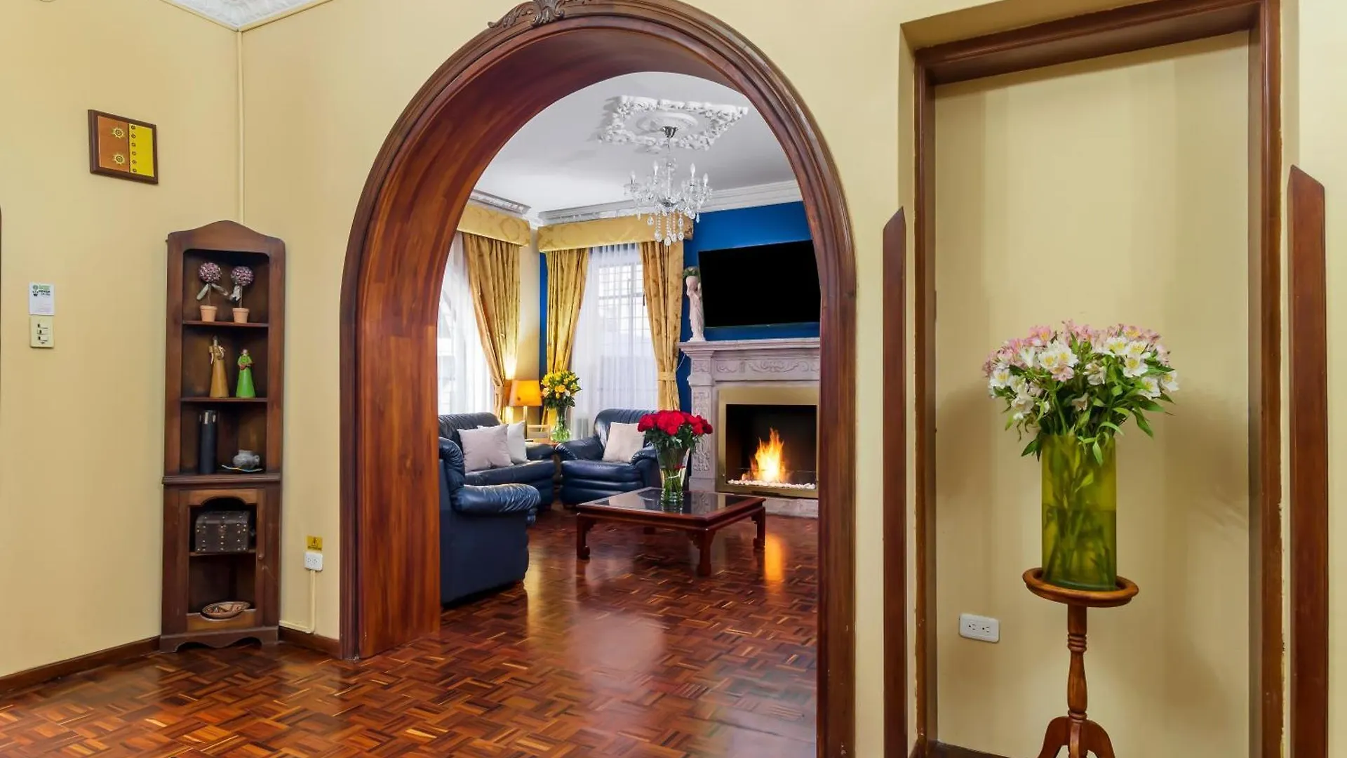 Hotel La Cartuja Quito 4*,  Ecuador