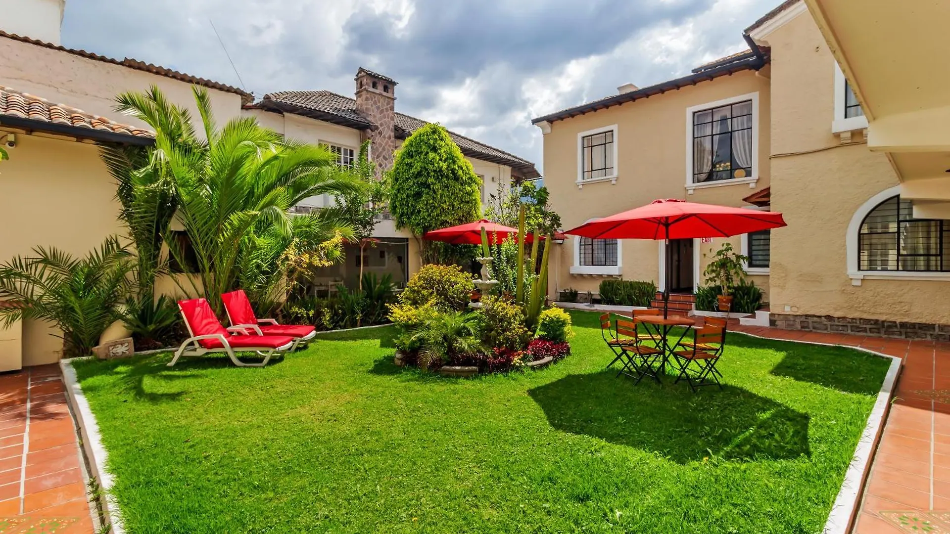 Hotel La Cartuja Quito
