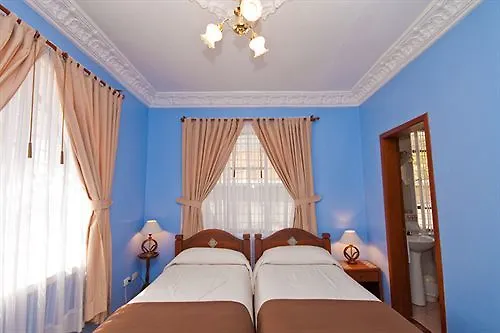 ****  Hotel La Cartuja Quito Ecuador